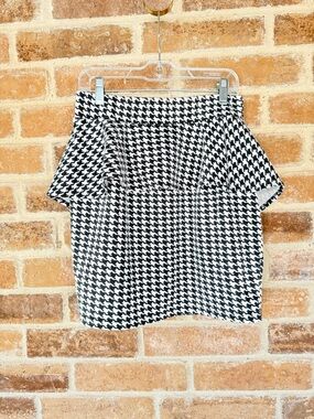 Black & White Houndstooth Peplum Mini Skirt